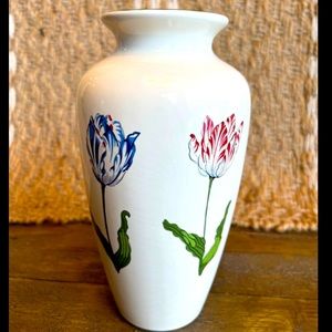 Tiffany’s tulip Vase